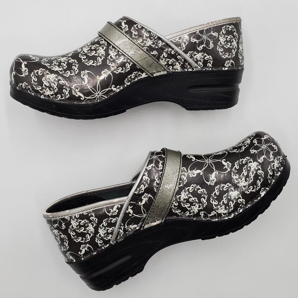 Sanita Danish Black & White Clogs - Picture 8 of 16